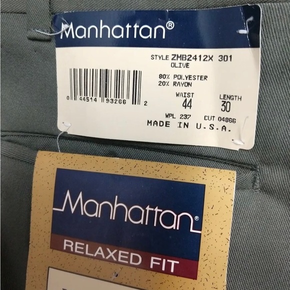 Vintage Manhattan Mens Khaki Pants 44x30 Poly / Rayon Made in USA - Picture 2 of 4